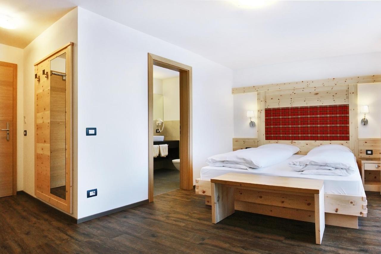 B&B La Tranquillite كورفارا إنْ بادِيا الغرفة الصورة